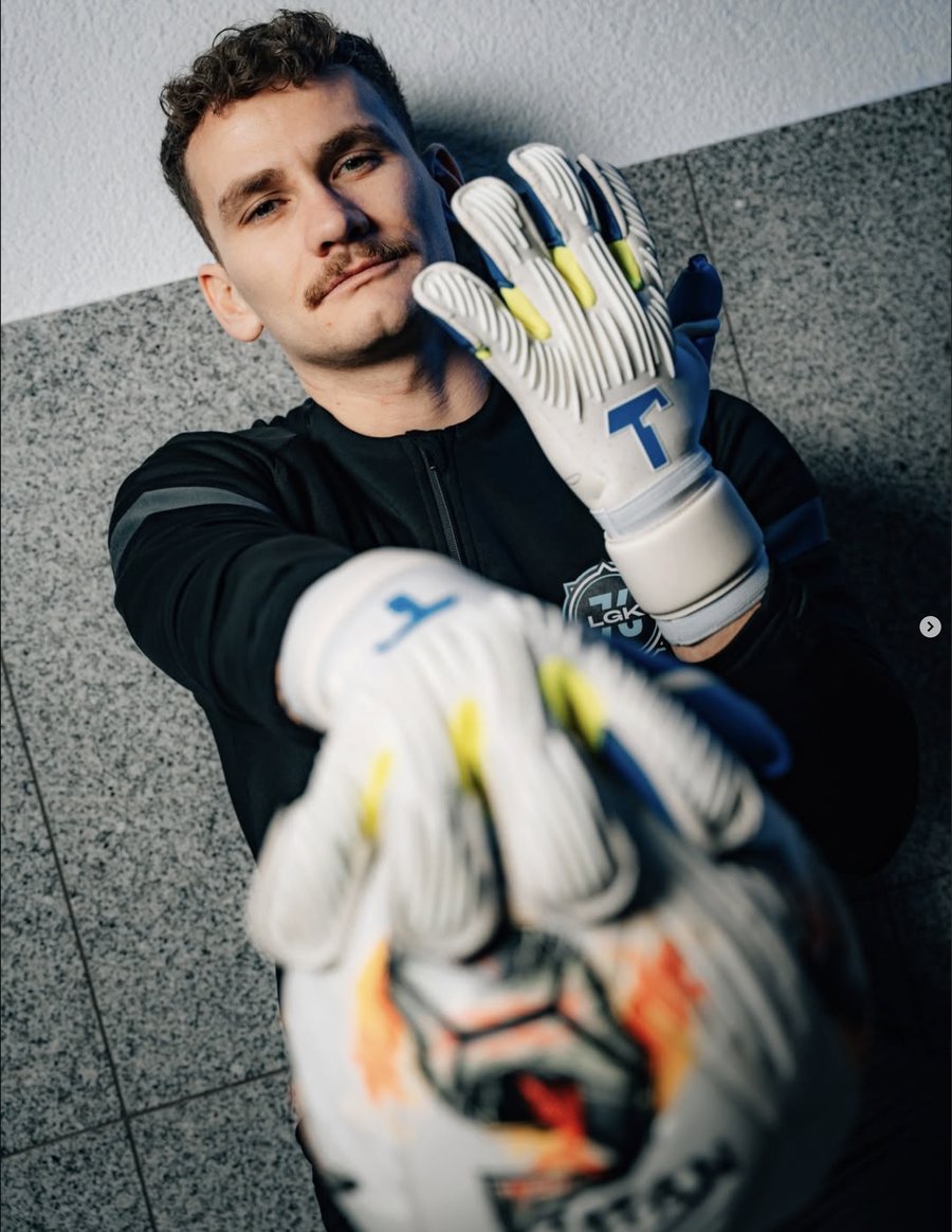 Loris Strobel